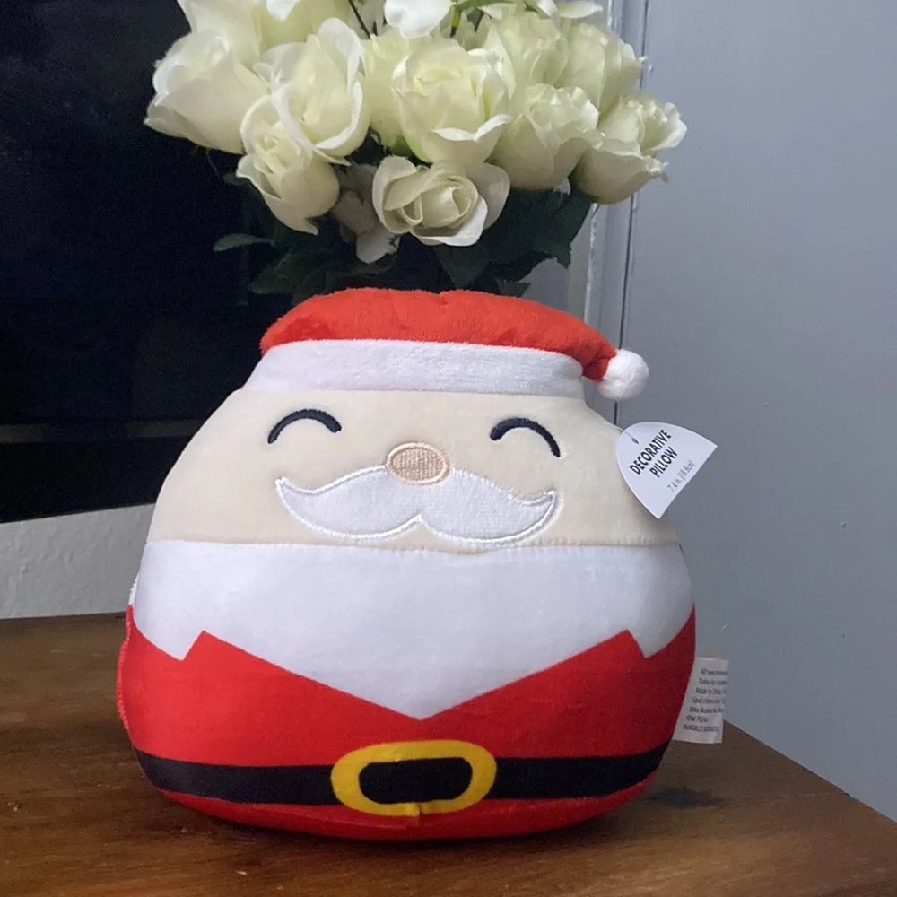 NWT Adorable Christmas Holiday Santa 🎅🏻 Smushie Pillow w/ Hat & Belt